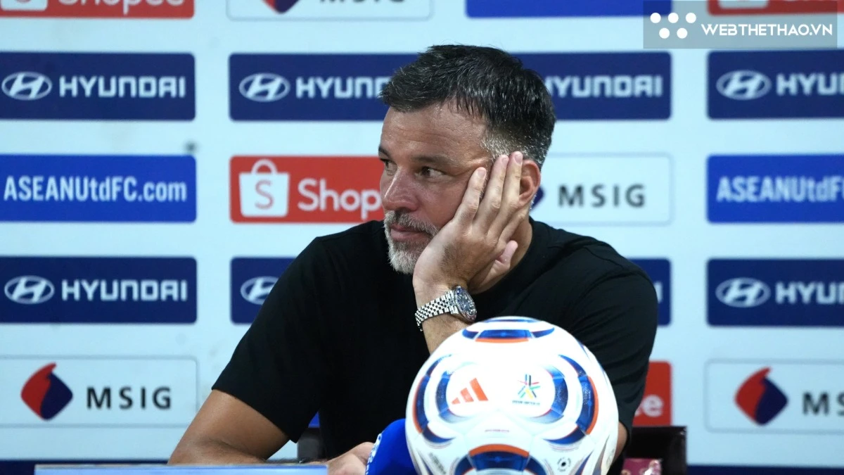 HLV Thái Lan: “Việt Nam xứng đáng vô địch, nhưng chúng tôi cũng rất mạnh”