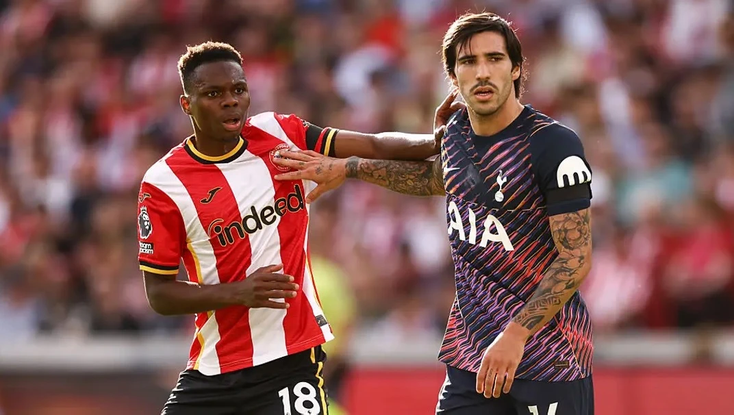 Tonali (phải) là một trong những bản hợp đồng lớn của Tottenham (Ảnh: Reuters)
