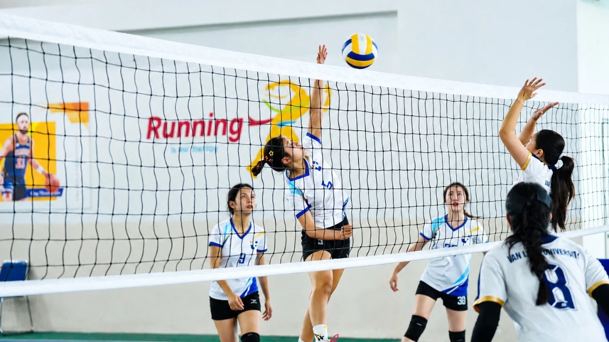 ĐH Công nghiệp TP.HCM ngược dòng đầy quả cảm trước Văn Lang