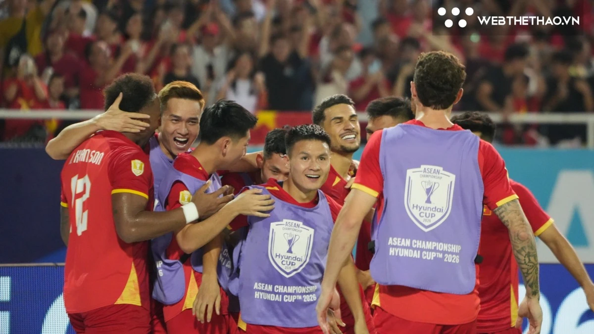 Quang Hải không còn là số 1, nhưng HLV Kim Sang Sik vẫn không thể bỏ anh