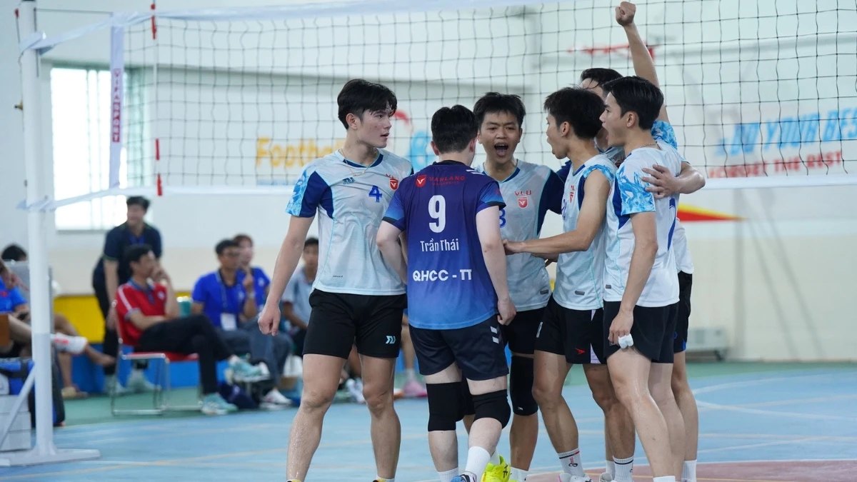 ĐH Văn Lang cứu 2 match point, ngược dòng khó tin vào tứ kết NUC 2026