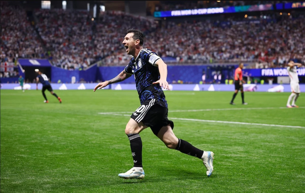 Thành tích cuối cùng của Messi là chiến thắng cùng Argentina trước Anh tại World Cup 2026 (Ảnh: Reuters)