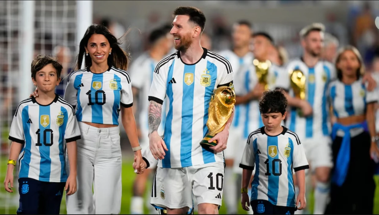 Antonela đã đồng hành cùng Messi trên mọi chặng đường ở đội tuyển Argentina (Ảnh: Reuters)