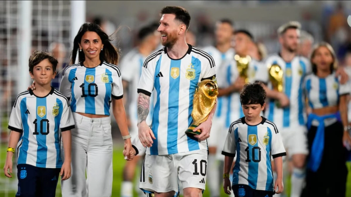 Bức thư cảm động của vợ Messi sau khi M10 chia tay đội tuyển Argentina