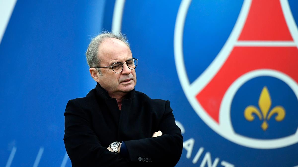 Luis Campos là kiến trúc sư cho chiến lược thay đổi mục tiêu chuyển nhượng của PSG (Ảnh: Canal Supporters)