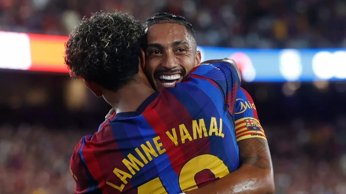 Raphinha thực sự "9", Barcelona có thêm vũ khí chinh phục Champions League