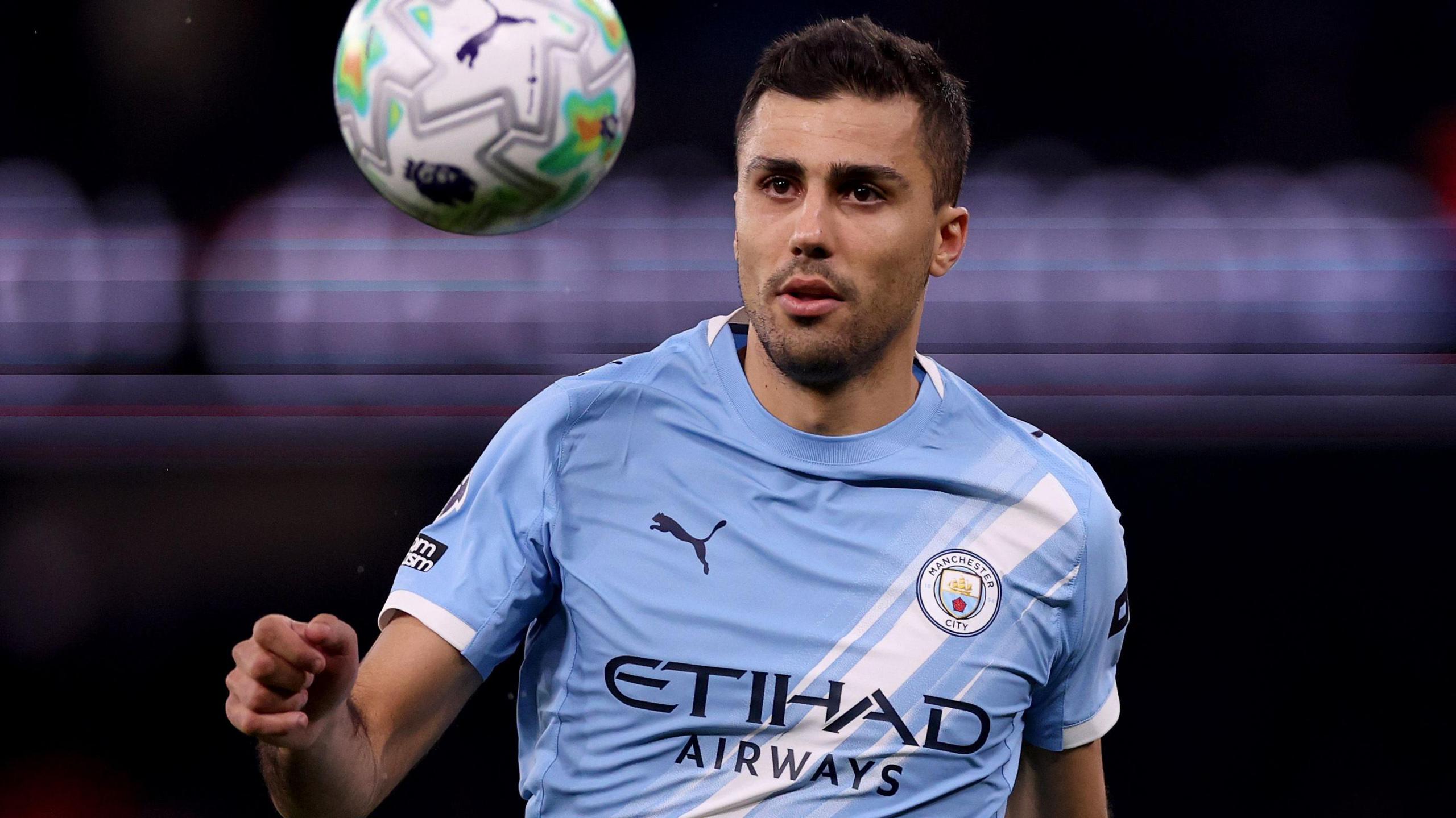 Rodri ra đi trở thành bài toán thách thức lời giải cho Man City (Ảnh: BBC)
