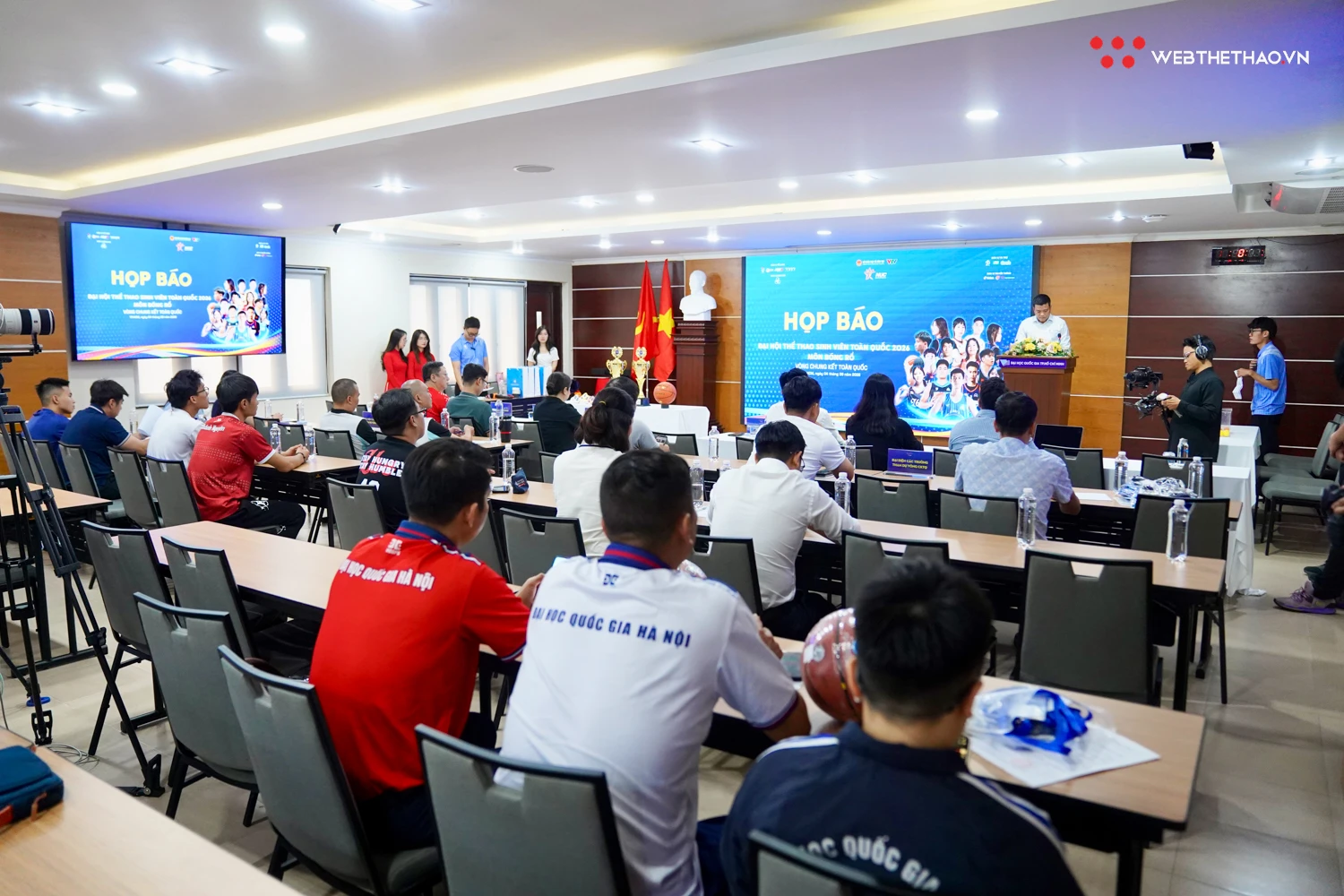 Toàn cảnh buổi họp báo Vòng Chung kết toàn quốc môn bóng rổ - Đại hội Thể thao Sinh viên toàn quốc 2026. Ảnh: Việt Long