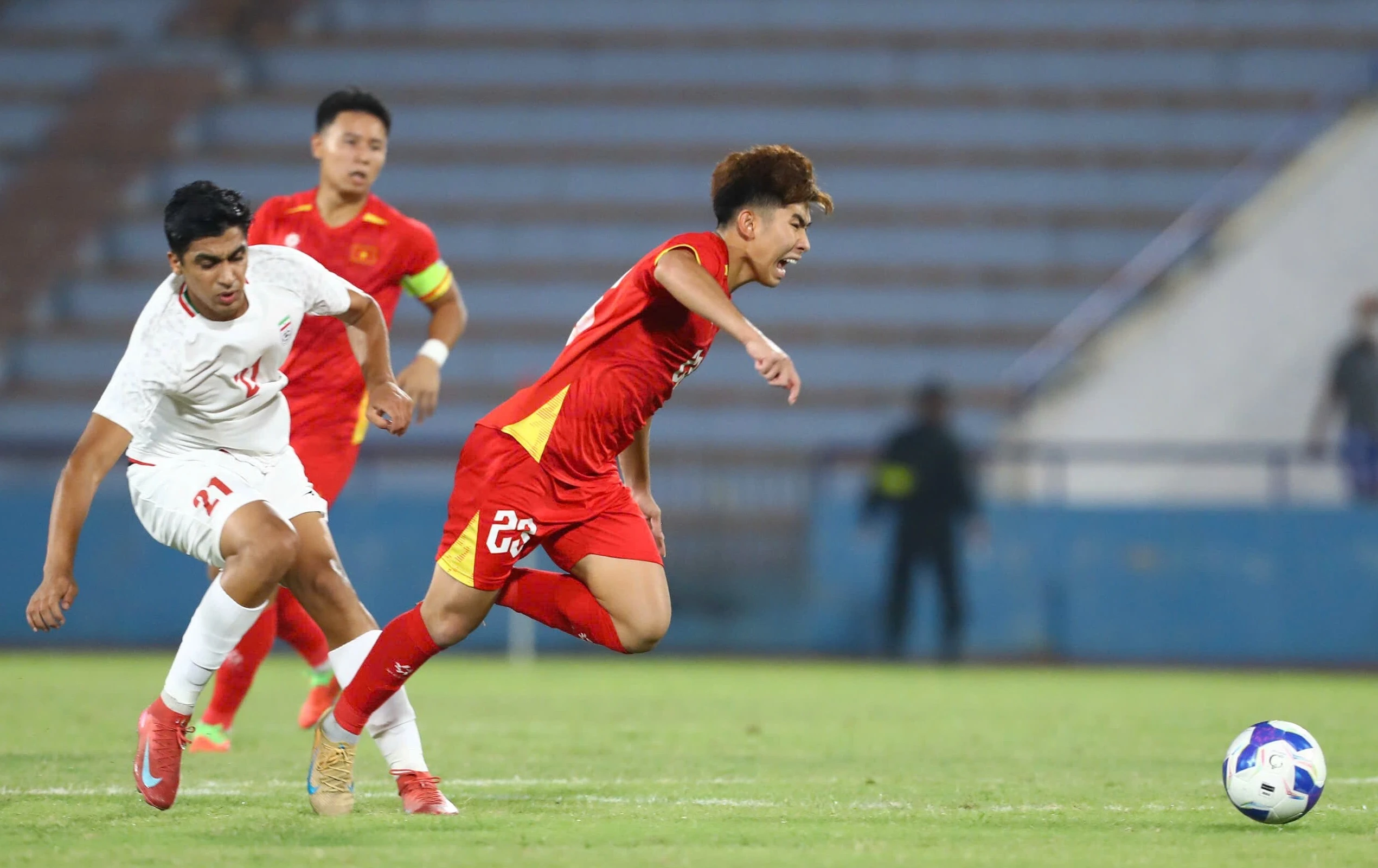 7/8 bàn thua của U20 Việt Nam ở vòng loại châu Á xảy ra trong hiệp 2. Ảnh: VFF