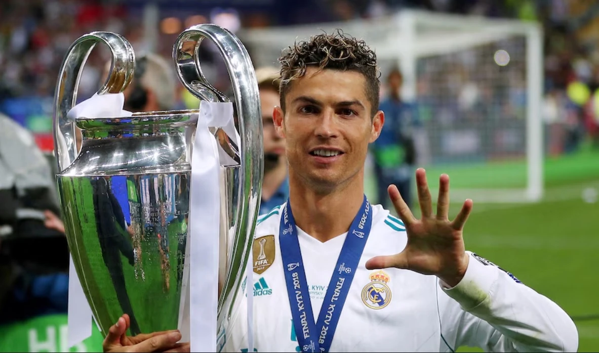 Ronaldo đã 5 lần vô địch Champions League cùng Real Madrid và Man Utd (Ảnh: Reuters)